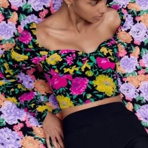 NWT ZARA floral sweetheart crop blouse size large